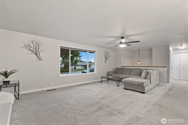 250 N Newton Ave, East Wenatchee, WA 98802