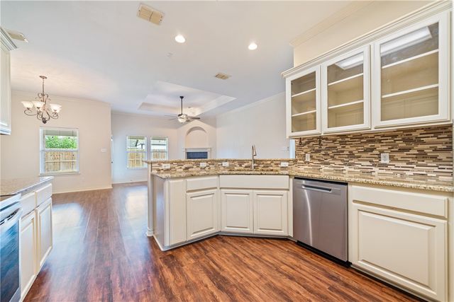 3113 Bourgogre Dr, Corpus Christi, TX 78414