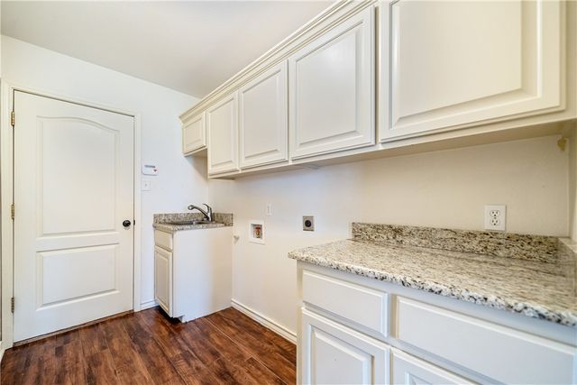 3113 Bourgogre Dr, Corpus Christi, TX 78414