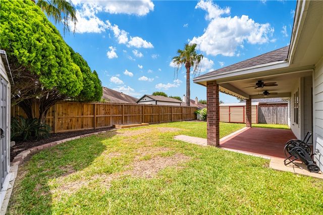 3113 Bourgogre Dr, Corpus Christi, TX 78414
