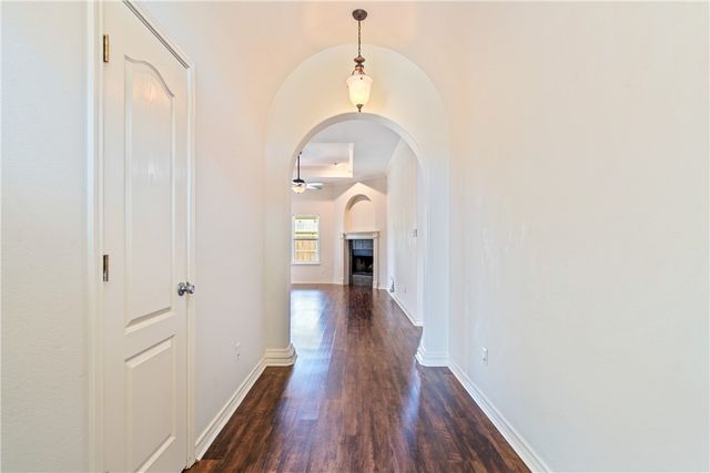 3113 Bourgogre Dr, Corpus Christi, TX 78414