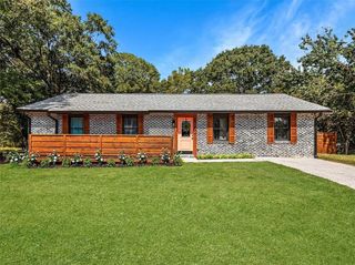 8762 East Bourne Drive, Jonesboro, GA 30238