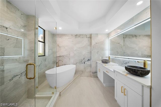7008 Pelican Bay BLVD H501, Naples, FL 34108