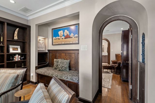 1705 W Leland Avenue, Chicago, IL 60640
