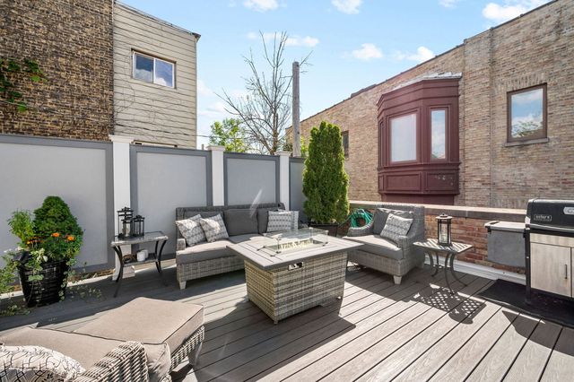 1705 W Leland Avenue, Chicago, IL 60640