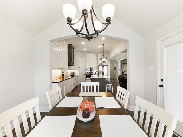 1905 Silver Falls Drive, Burleson, TX 76028