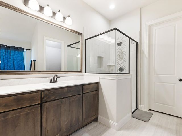 1905 Silver Falls Drive, Burleson, TX 76028