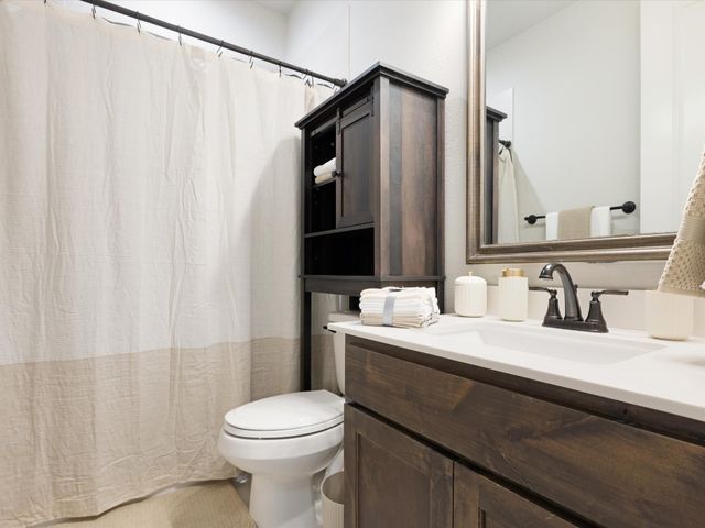 1905 Silver Falls Drive, Burleson, TX 76028