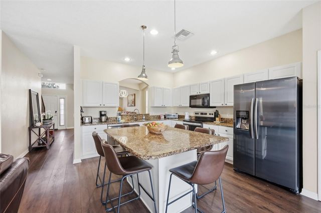 959 LAKE BERKLEY DRIVE, Kissimmee, FL 34746