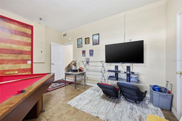 959 LAKE BERKLEY DRIVE, Kissimmee, FL 34746