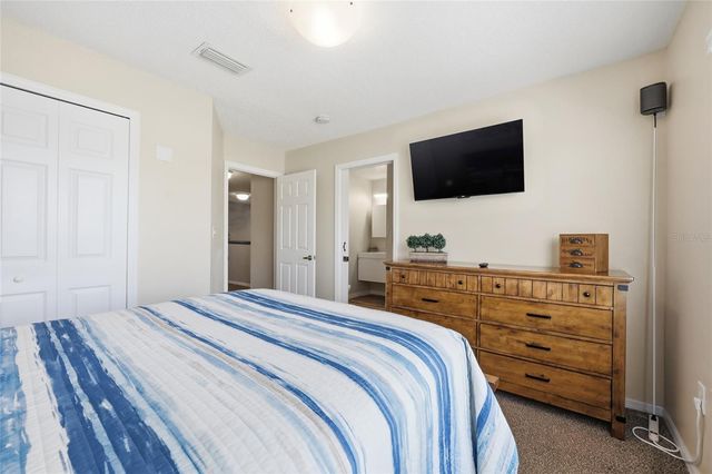 959 LAKE BERKLEY DRIVE, Kissimmee, FL 34746