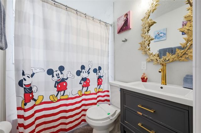 959 LAKE BERKLEY DRIVE, Kissimmee, FL 34746