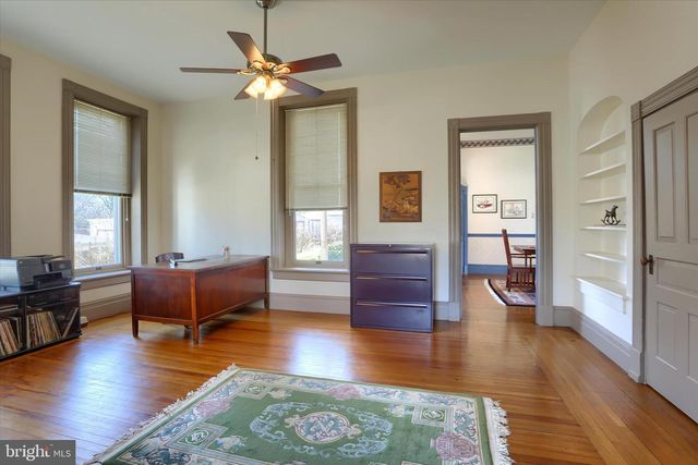 330 E MAIN ST, Annville, PA 17003