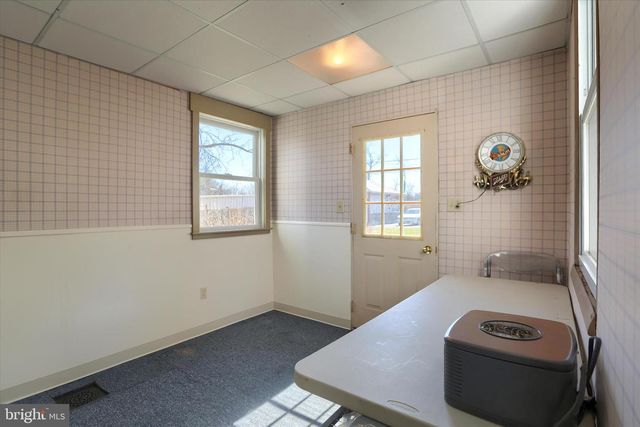 330 E MAIN ST, Annville, PA 17003