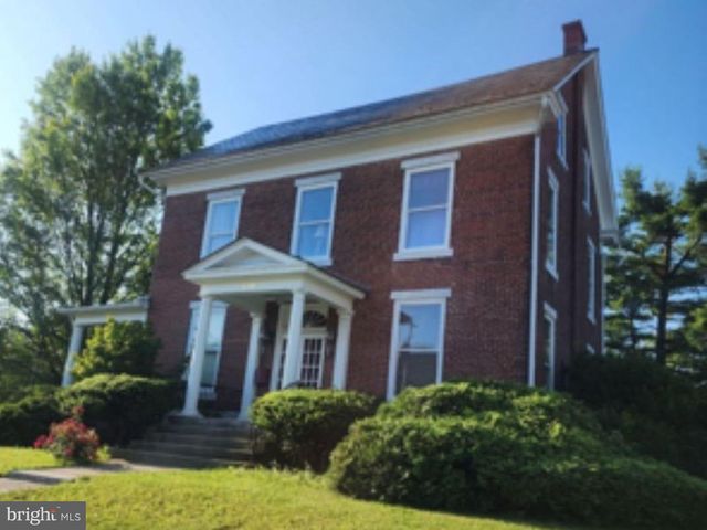 330 E MAIN ST, Annville, PA 17003