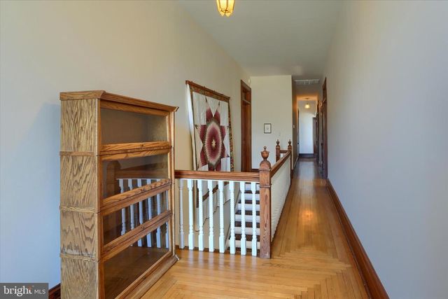 330 E MAIN ST, Annville, PA 17003