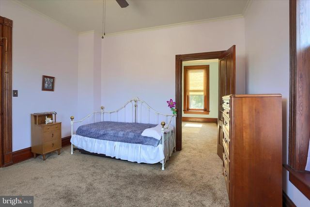 330 E MAIN ST, Annville, PA 17003