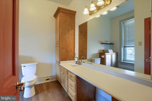 330 E MAIN ST, Annville, PA 17003