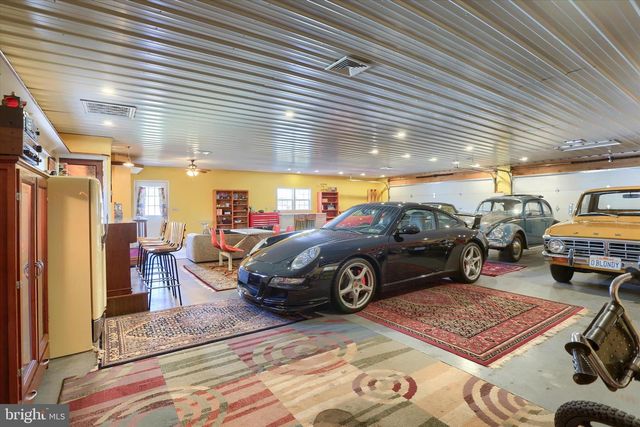 330 E MAIN ST, Annville, PA 17003