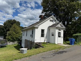 143 Bamford Avenue, Waterbury, CT 06708