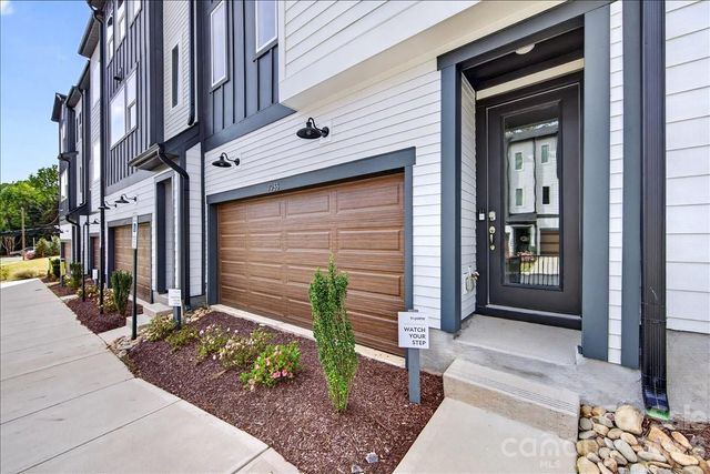 7933 Cedarsmith Court, Charlotte, NC 28217