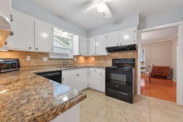 5911 Warm Springs Road, Houston, TX 77035