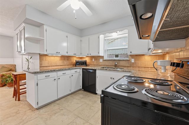 5911 Warm Springs Road, Houston, TX 77035