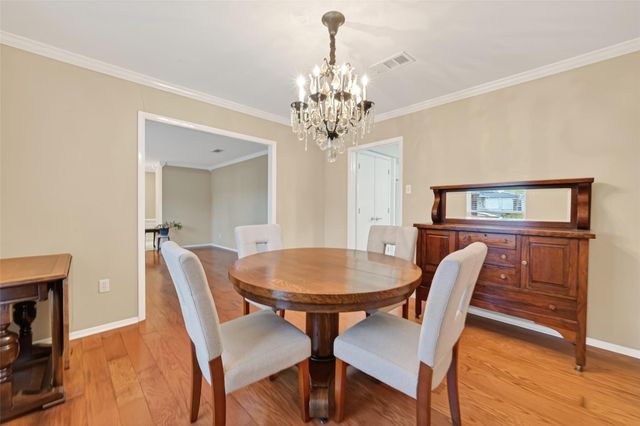 5911 Warm Springs Road, Houston, TX 77035