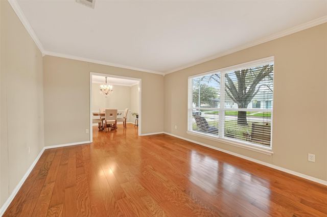 5911 Warm Springs Road, Houston, TX 77035