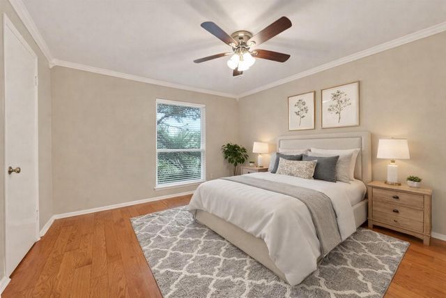 5911 Warm Springs Road, Houston, TX 77035