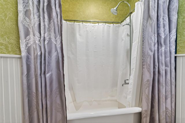 5911 Warm Springs Road, Houston, TX 77035