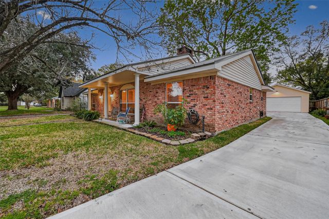 5911 Warm Springs Road, Houston, TX 77035