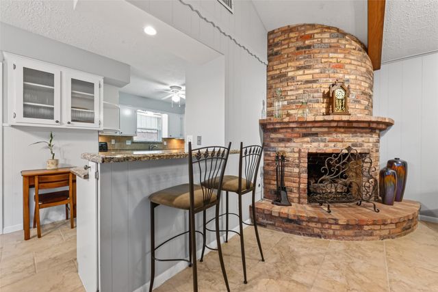 5911 Warm Springs Road, Houston, TX 77035