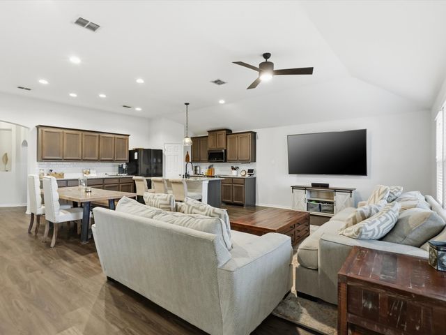 3912 Montecristo Lane, Sanger, TX 76266