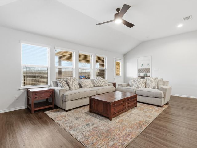 3912 Montecristo Lane, Sanger, TX 76266