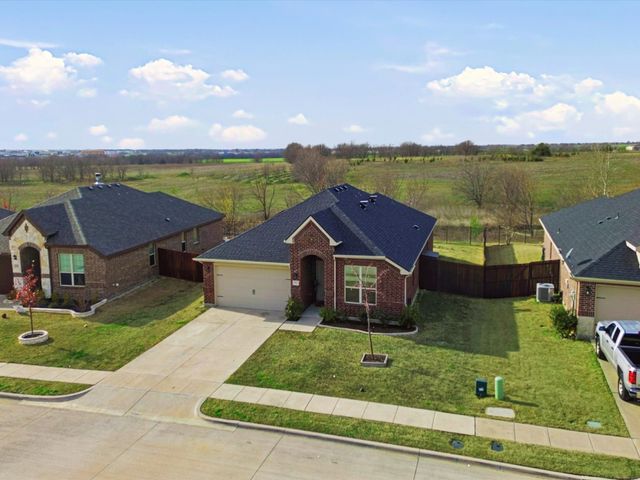 3912 Montecristo Lane, Sanger, TX 76266