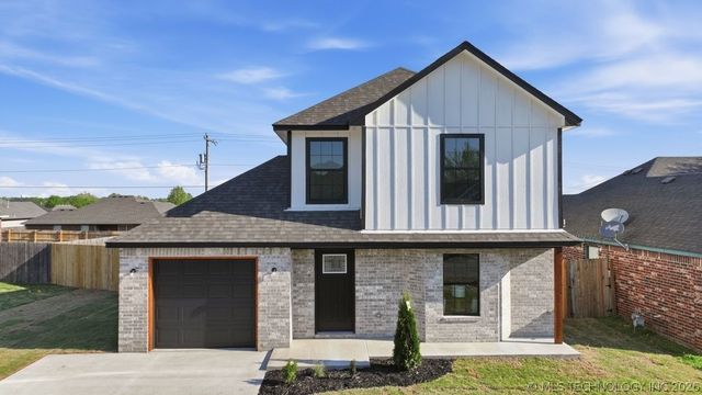 11211 E 122nd Court N, Collinsville, OK 74021
