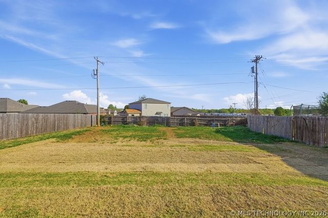 11211 E 122nd Court N, Collinsville, OK 74021
