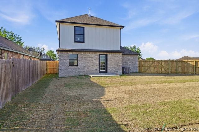 11211 E 122nd Court N, Collinsville, OK 74021