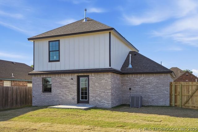 11211 E 122nd Court N, Collinsville, OK 74021