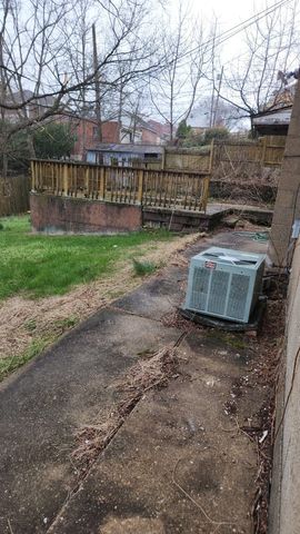 410 Reifert St, Bon Air, PA 15210