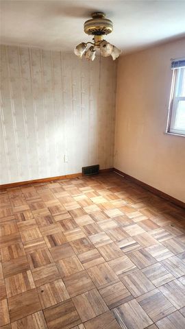 410 Reifert St, Bon Air, PA 15210