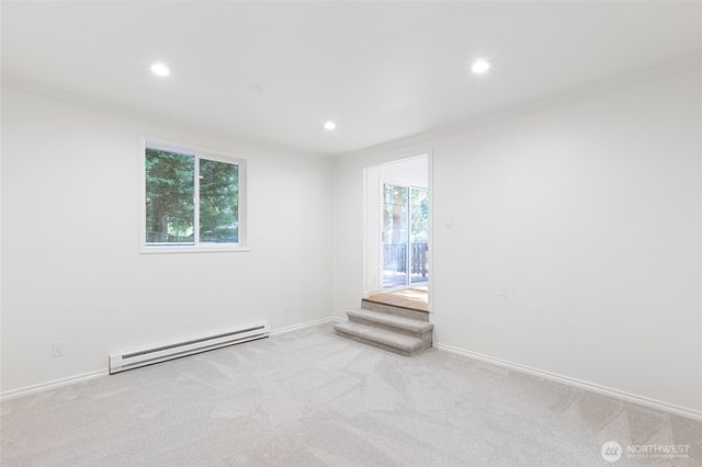 8060 NE Seawind Ave, Poulsbo, WA 98370