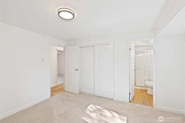 8060 NE Seawind Ave, Poulsbo, WA 98370