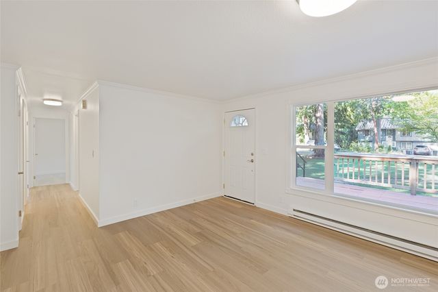 8060 NE Seawind Ave, Poulsbo, WA 98370