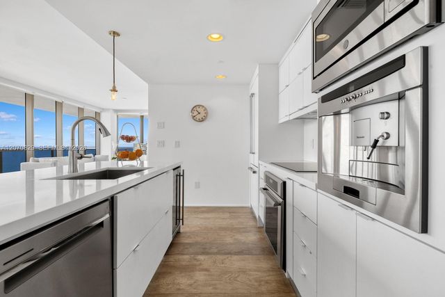 5875 Collins Avenue 1102, Miami Beach, FL 33140