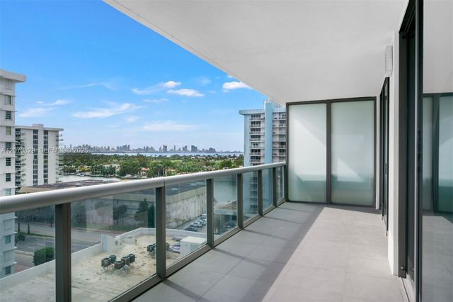 5875 Collins Avenue 1102, Miami Beach, FL 33140