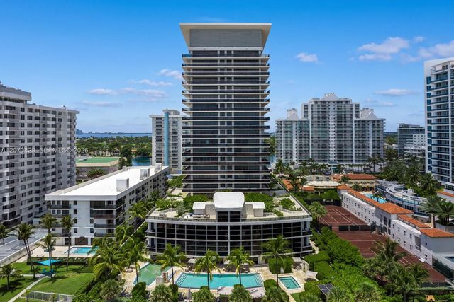 5875 Collins Avenue 1102, Miami Beach, FL 33140