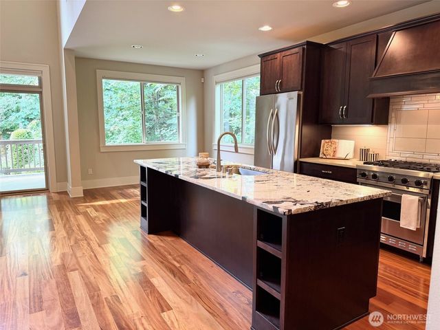 1727 Nile Avenue NE, Renton, WA 98059