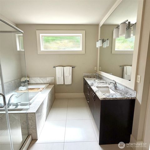 1727 Nile Avenue NE, Renton, WA 98059